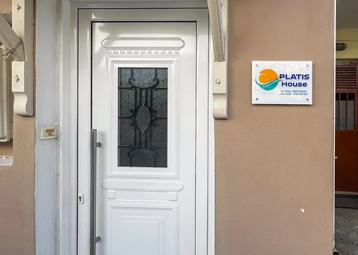 Platis House İskados