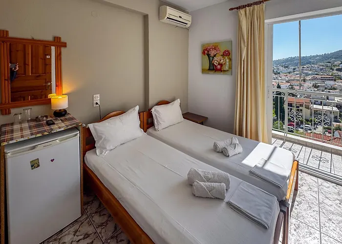 Platis House 3* İskados