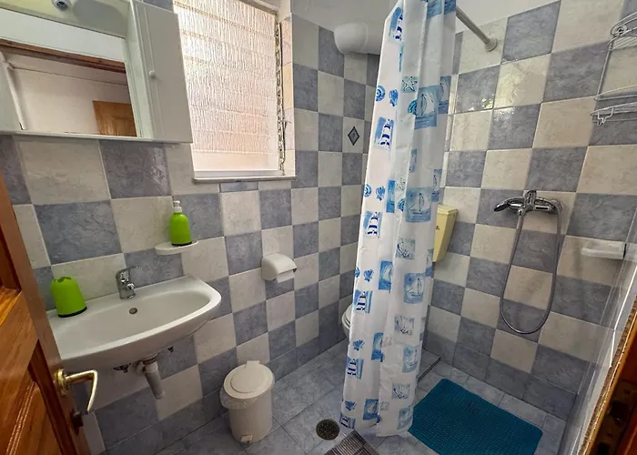 Platis House 3* İskados