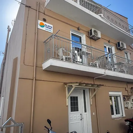 アパートホテル Platis House スキアトスタウン