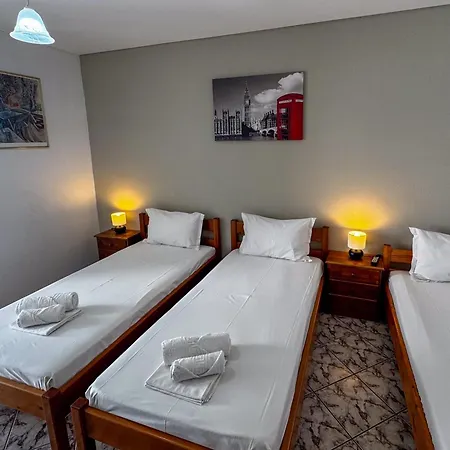 Platis House Aparthotel